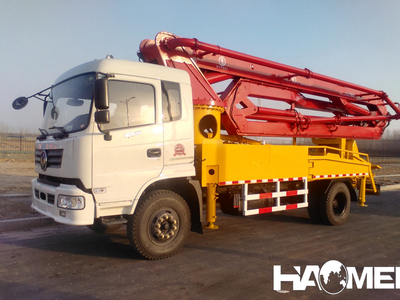 concrete pump truck