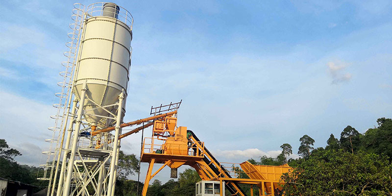 mobile concrete batching plant price in China