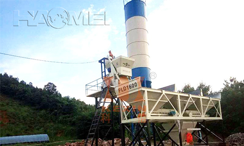 A semi automatic concrete batching plant